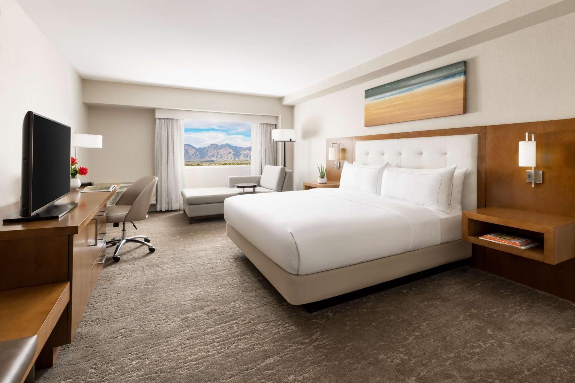 Hilton Tucson East Hotel Exterior photo